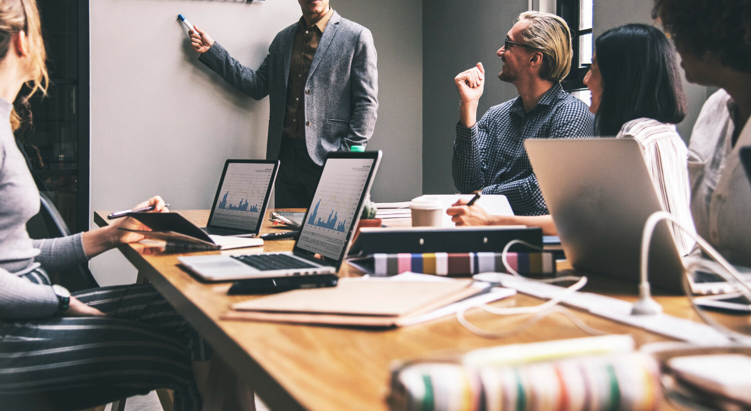 integração sap e servicenow entre departamentos